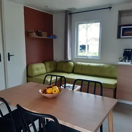 Les De L'aubertiere בית נופש La Chapelle-Saint-Etienne